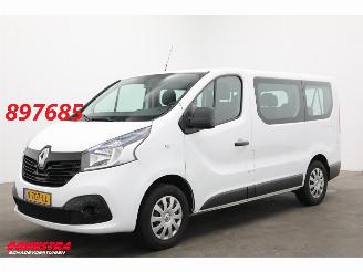 krockskadad bil bedrijf Renault Trafic Passenger 1.6 dCi Expression Energy Airco Bluetooth 2017/10