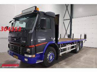 uszkodzony ciężarówki Volvo FM 12 340 6X2 Manual Mitnahmestapler Halterung Euro 3 2002/3
