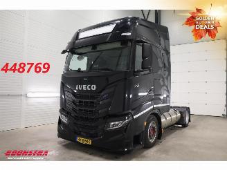 uszkodzony ciężarówki Iveco S-way 460 LNG LED ACC Standairco 4X2 . 2021/5