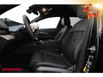 BMW i5 eDrive40 84 kWh M-Sport HUD Memory 360° AHK 18.410 km! picture 16