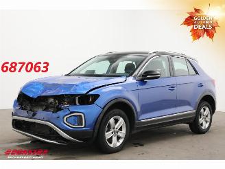 krockskadad bil auto Volkswagen T-Roc 2.0 TDI DSG 4Motion Style LED ACC Navi Clima Camera SHZ AHK 2023/7