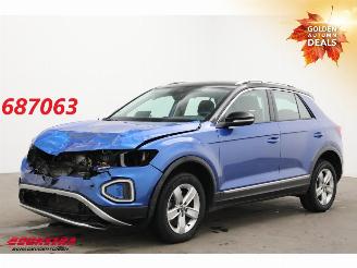 Damaged car Volkswagen T-Roc 2.0 TDI DSG 4Motion Style LED ACC Navi Clima Camera SHZ AHK 2023/7
