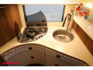 Carthago  Chic S-Plus 61 XL 3.0 207 PK Aut. Level Lucht ACC Solar Garage 7.839 km! picture 23