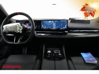 BMW i5 M60 xDrive M-Sport M-Performance B&W Pano AR HUD Memory AHK picture 19