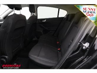 Ford Focus 1.0 EcoBoost Aut Titanium Navi Clima Cruise LRHZ Camera AHK picture 23