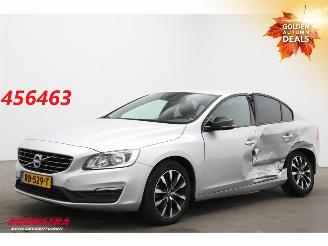 Voiture accidenté Volvo S-60 1.5 T2 Aut. Kinetic Leder Clima Cruise PDC 107.824 km! 2018/1