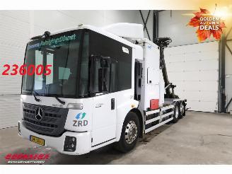 skadebil vrachtwagen Mercedes Econic Seitenlader VDL Transilift 6X2 Euro 6 216.318 km! 2014/5