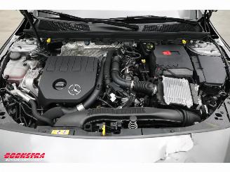 Mercedes Cla-klasse 180 Shooting Brake Star Edition 7G-Tronic AMG LED ACC Camera SHZ 6.727 km! picture 10