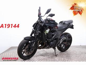 krockskadad bil motor Kawasaki Z 800 ABS 2016/3