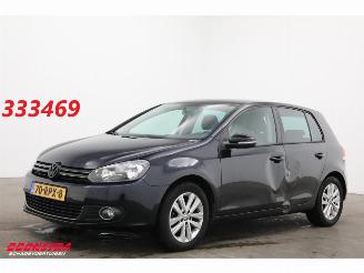 krockskadad bil auto Volkswagen Golf 1.2 TSI Style BlueMotion Clima Cruise PDC AHK 2011/7