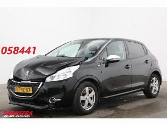 Auto incidentate Peugeot 208 1.2 VTi Style Navi Airco Cruise PDC 117.066 km! 2014/4