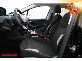 Peugeot 208 1.2 VTi Style Navi Airco Cruise PDC 117.066 km! picture 17