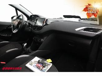 Peugeot 208 1.2 VTi Style Navi Airco Cruise PDC 117.066 km! picture 14