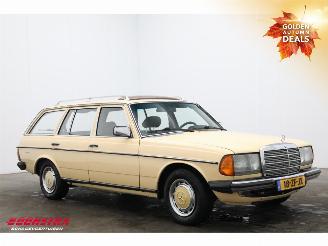 Mercedes  300 TD Combi Aut. W123 Radio AHK + extra wielset! picture 2