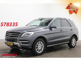damaged passenger cars Mercedes M-klasse ML 350 BlueTEC Aut. H/K Cruise Camera AHK SHZ Elek. Stoelen Leder 2015/8