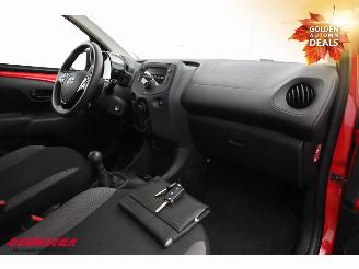 Toyota Aygo 1.0 VVT-i x-fun Airco Cruise 30.847 km! picture 13