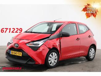 škoda osobní automobily Toyota Aygo 1.0 VVT-i x-fun Airco Cruise 30.847 km! 2022/1