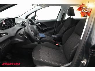 Peugeot 208 1.2 PureTech Access Navi Airco Cruise PDC 148.664 km! picture 11
