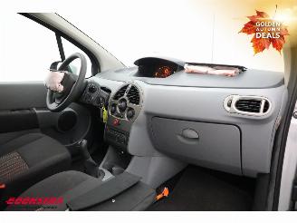 Renault Modus 1.2 TCE Expression Airco Radio/CD 106.670 km! picture 13