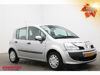 Renault Modus 1.2 TCE Expression Airco Radio/CD 106.670 km! picture 2