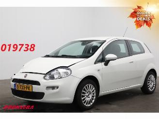 krockskadad bil auto Fiat Punto Evo 1.2 Pop Airco AHK 2014/1