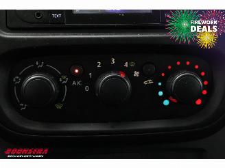 Renault Trafic Passenger 1.6 dCi Expression Energy 9-Pers. Airco picture 18