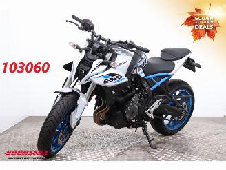 dommages motocyclettes  Suzuki  GSX-8S 35 KW Arrow ABS 2023/6