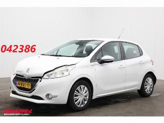 Auto incidentate Peugeot 208 1.2 VTi 5-DRS Urban Soul Navi Clima Cruise PDC 2013/6