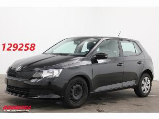 Damaged car Skoda Fabia 1.0 Active Airco Bluetooth 52.434 km! 2018/6