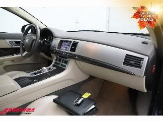 Jaguar XF Sportbrake 3.0D S Aut. Glasdak Navi Leder SHZ picture 10