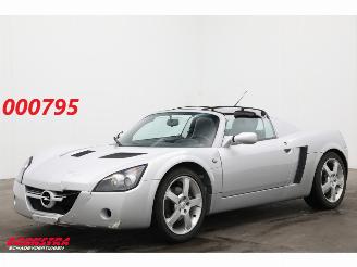 Auto incidentate Opel Speedster 2.2-16V Org. NL + NAP 80.218km!! 2001/5