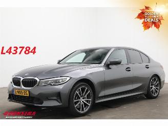 uszkodzony samochody osobowe BMW 3-serie 330i Business Edition LED LiveCockpitPro Clima Navi Cruise 2021/9