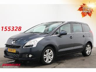 Vaurioauto  passenger cars Peugeot 5008 1.6 THP GT Executive 7-Pers. Pano Leder ACC HUD Navi Cruise SHZ AHK 2013/9