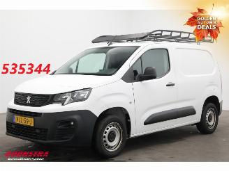 krockskadad bil bedrijf Peugeot Partner 1.5 BlueHDI Premium Apple/Android Airco Cruise PDC AHK 2021/9