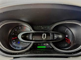 Renault Trafic Passenger 1.6 dCi Expression 9-Pers. Airco picture 13