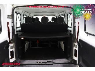 Renault Trafic Passenger 1.6 dCi Expression 9-Pers. Airco picture 17