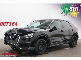 damaged passenger cars Audi Q2 35 TDi Aut. Leder Navi Clima Cruise SHZ 2019/10