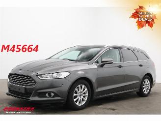 Coche accidentado Ford Mondeo Wagon 2.0 TDCi 150 PK Aut. Trend Navi Clima Cruise SHZ PDC 2015/11