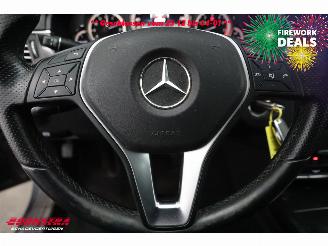 Mercedes E-klasse Estate 200 CGI 7G-Tronic BlueEff. Leder Navi Clima Cruise SHZ PDC AHK picture 17