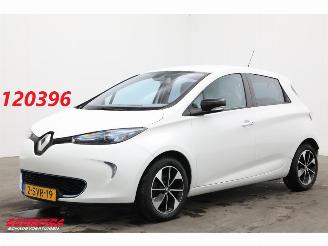 krockskadad bil auto Renault Zoé Q210 Zen Quickcharge (ex Accu) Navi Clima Cruise PDC 2013/10