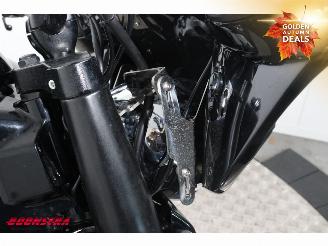 Suzuki  C 1500 BT Intruder ABS Apple/Android Radio 32.752 km! picture 15