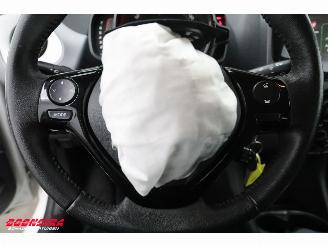 Toyota Aygo 1.0 VVT-i x-play Apple/Android Airo Cruise Camera 57.976 km! picture 19