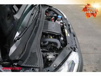 Volkswagen Up! 1.0 5-DRS Airco Bluetooth 39.306 km! picture 8
