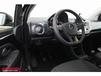 Volkswagen Up! 1.0 5-DRS Airco Bluetooth 39.306 km! picture 16