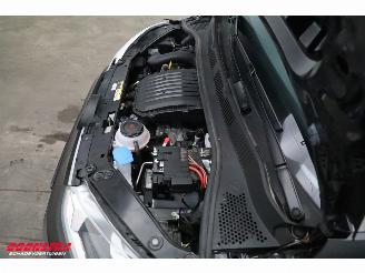 Volkswagen Up! 1.0 5-DRS Airco Bluetooth 39.306 km! picture 10