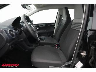 Volkswagen Up! 1.0 5-DRS Airco Bluetooth 39.306 km! picture 14