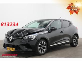 Unfallwagen Renault Clio 1.0 TCe 90 Evolution LED Navi Airco Cruise 2023/1