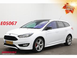 Auto incidentate Ford Focus 1.5 150 PK Titanium Sport Keyless Navi PDC AHK 162.359 km! 2015/5