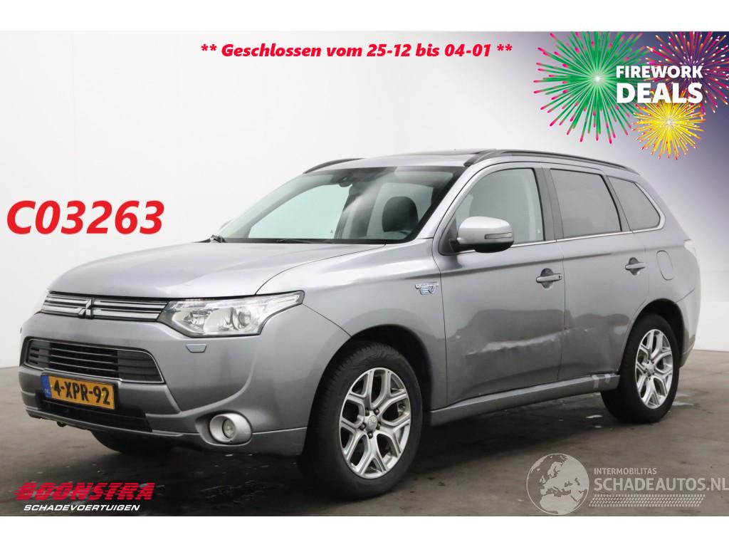 Mitsubishi Outlander 2.0 PHEV Instyle Schuifdak Leder Navi Clima Cruise Camera SHZ AHK