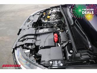 Renault Mégane Estate 1.3 TCe 140 Equilibre LED Navi Clima Cruise PDC 6.773 km! picture 9